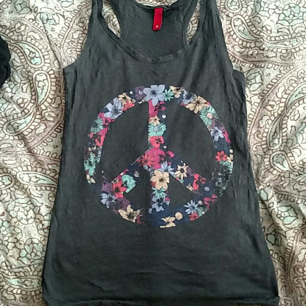 Peace sign tank top